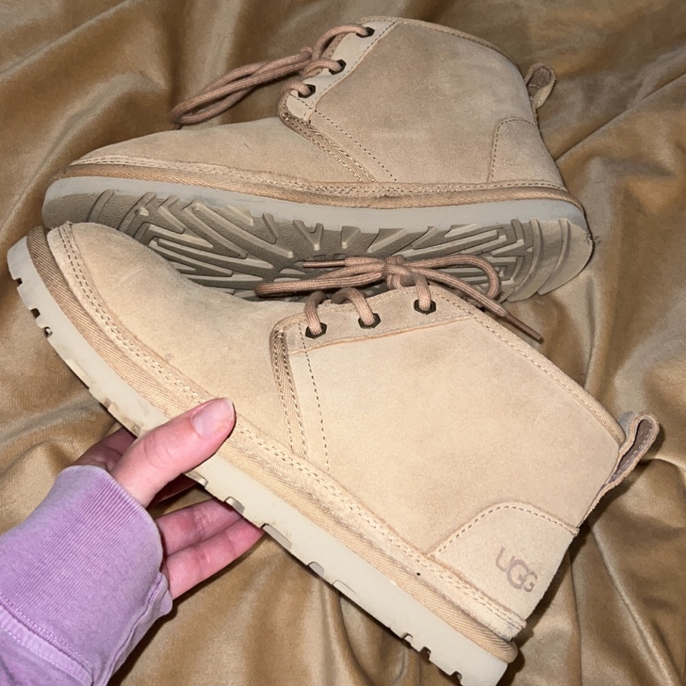 UGG neumel size 7